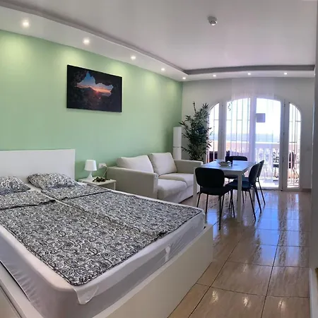 4 Seasons Relax Apartment *