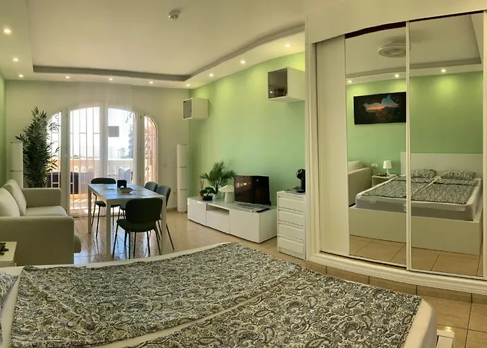 4 Seasons Relax * Коста-дель-Силенцио